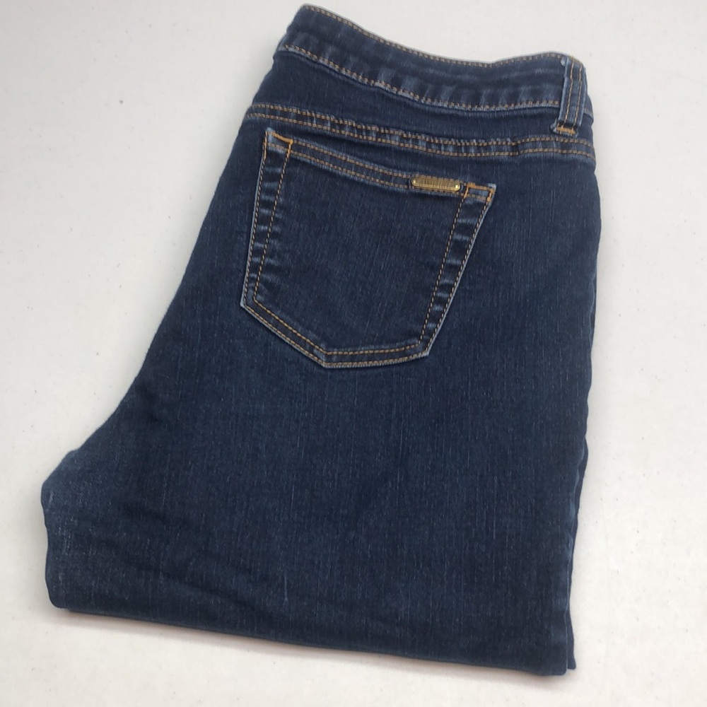 LIKE NEW JENNIFER LOPEZ MID-RISE CAPRI JEANS 10/30x21⭐️
